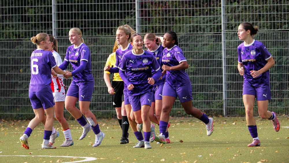 R. Westphal, J. Wanhoff, J. Schnieder, E. Krasniqi, J. Buck, E. Enobore u. T. Buonarroti (v.l.) - © 2025 Marie Wingenter
